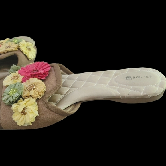 BIRDIES The Chickadee Raffie Floral  Sandals - Picture 8 of 13